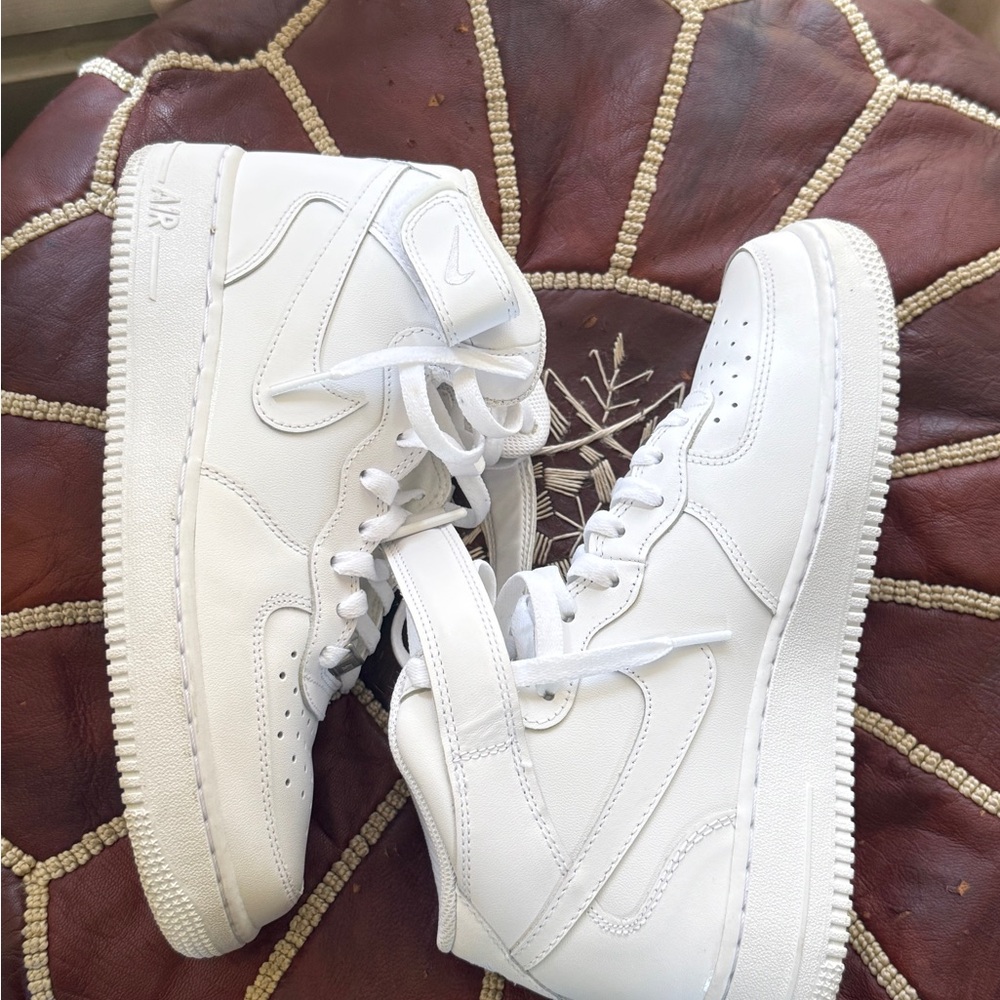Nike White Air Force 1 High - Triple White